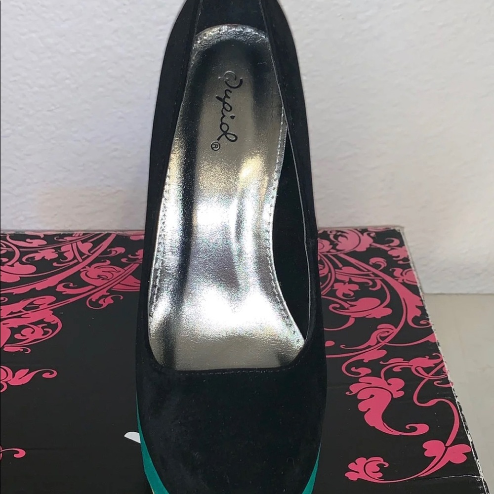 Heels - Picture 3 of 6